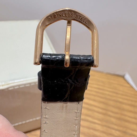 Anne Klein vintage Black and rose Gold Watch w/ leather Crocodile pattern Strap - Picture 7 of 8